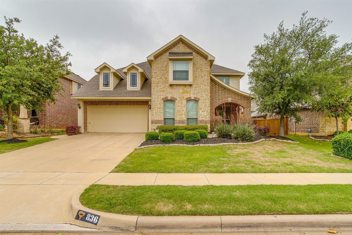836 Monticello Drive Burleson TX 76028