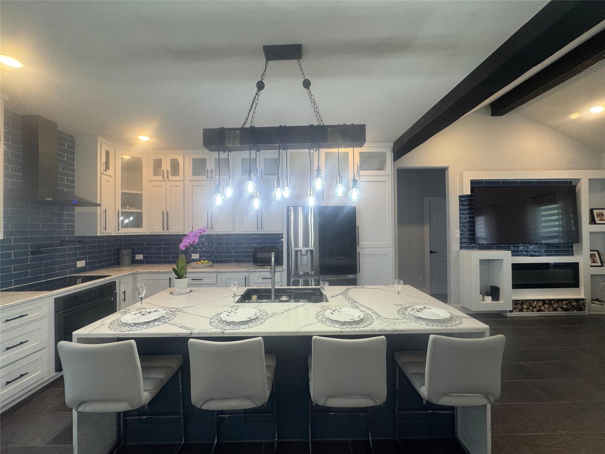 317 Lakeview Drive Alvarado TX 76009