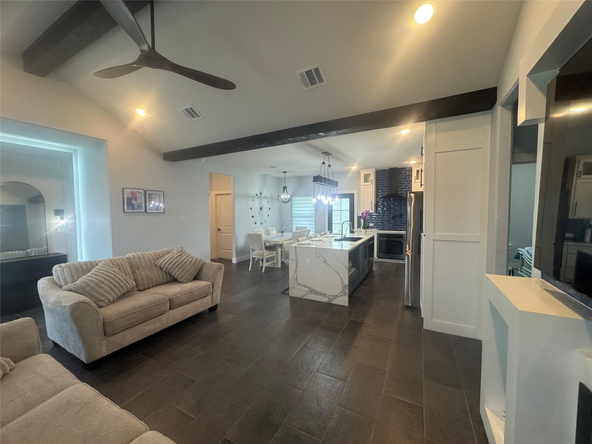 317 Lakeview Drive Alvarado TX 76009
