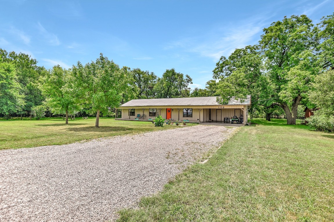 108 Stiles Road Whitesboro TX 76273