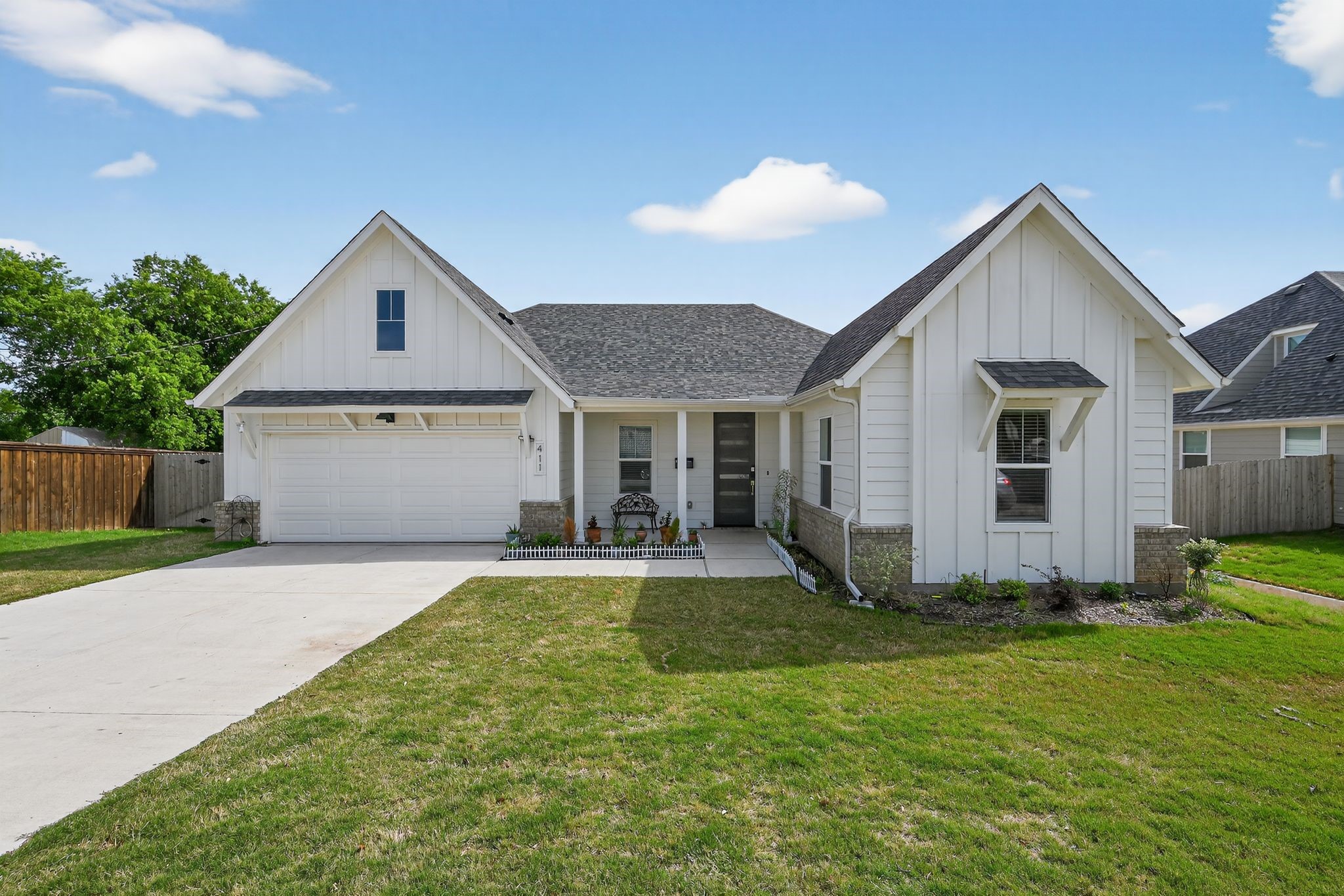 411 W Harwood Road Euless TX 76039