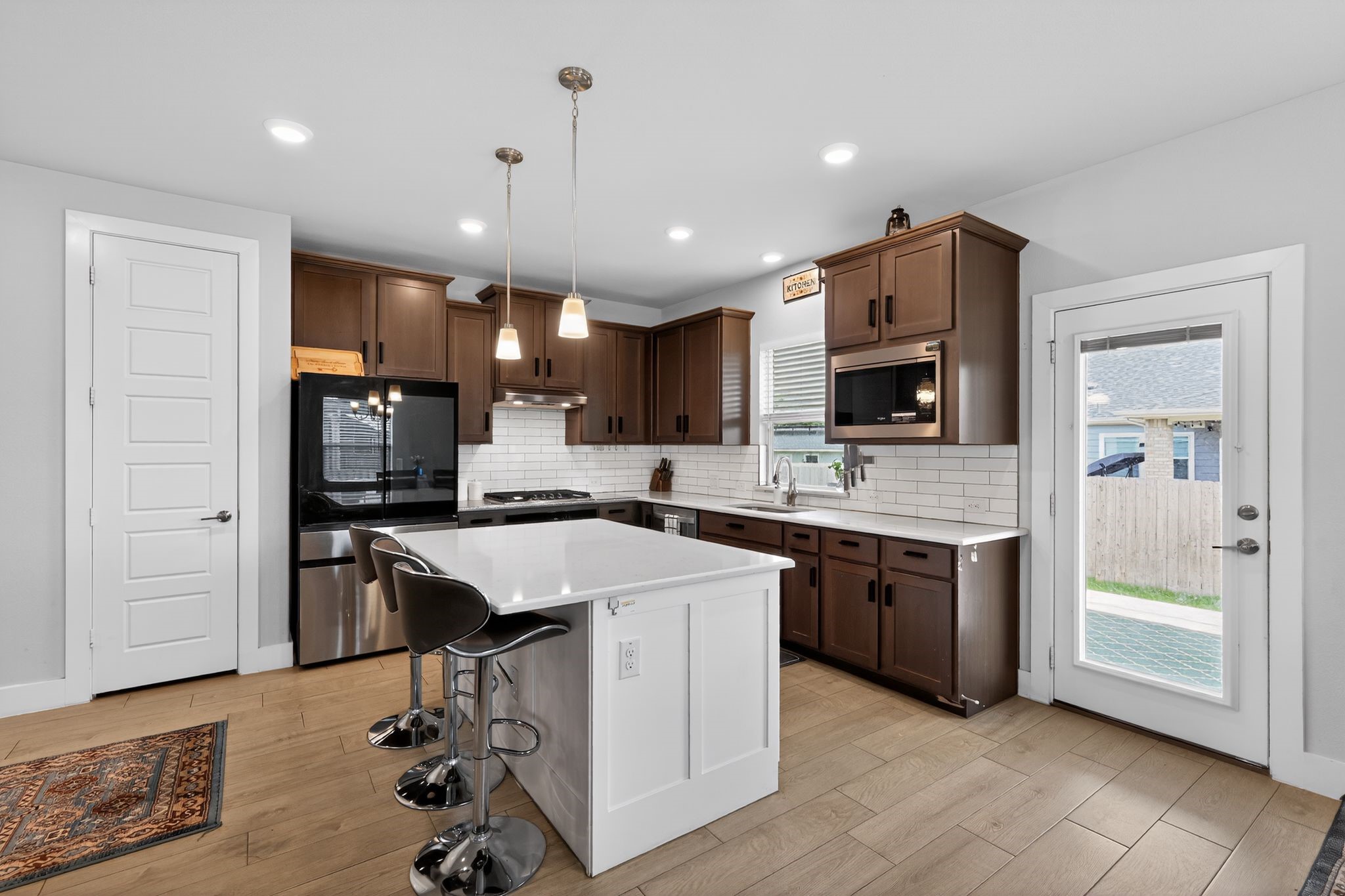 411 W Harwood Road Euless TX 76039