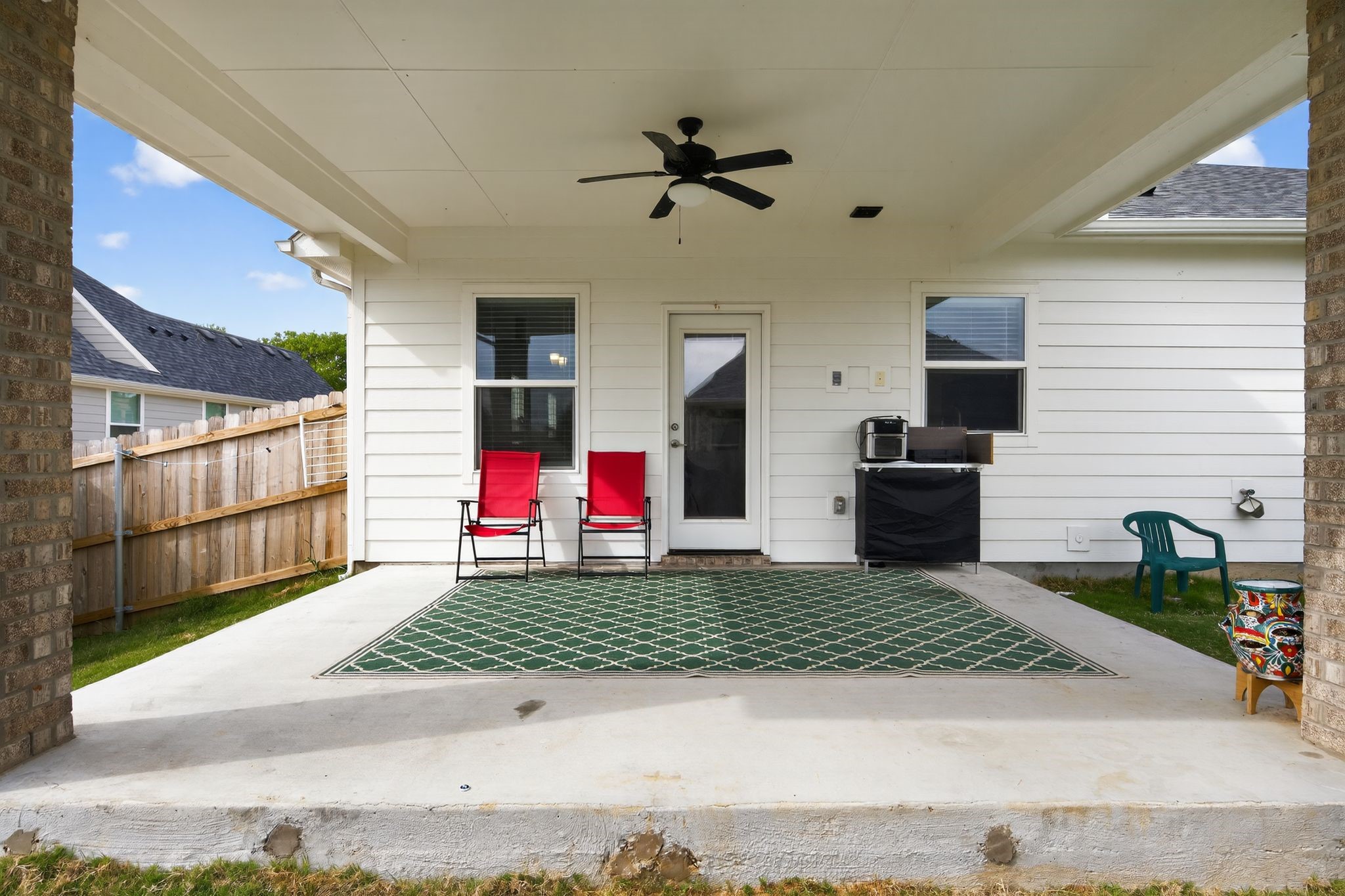 411 W Harwood Road Euless TX 76039