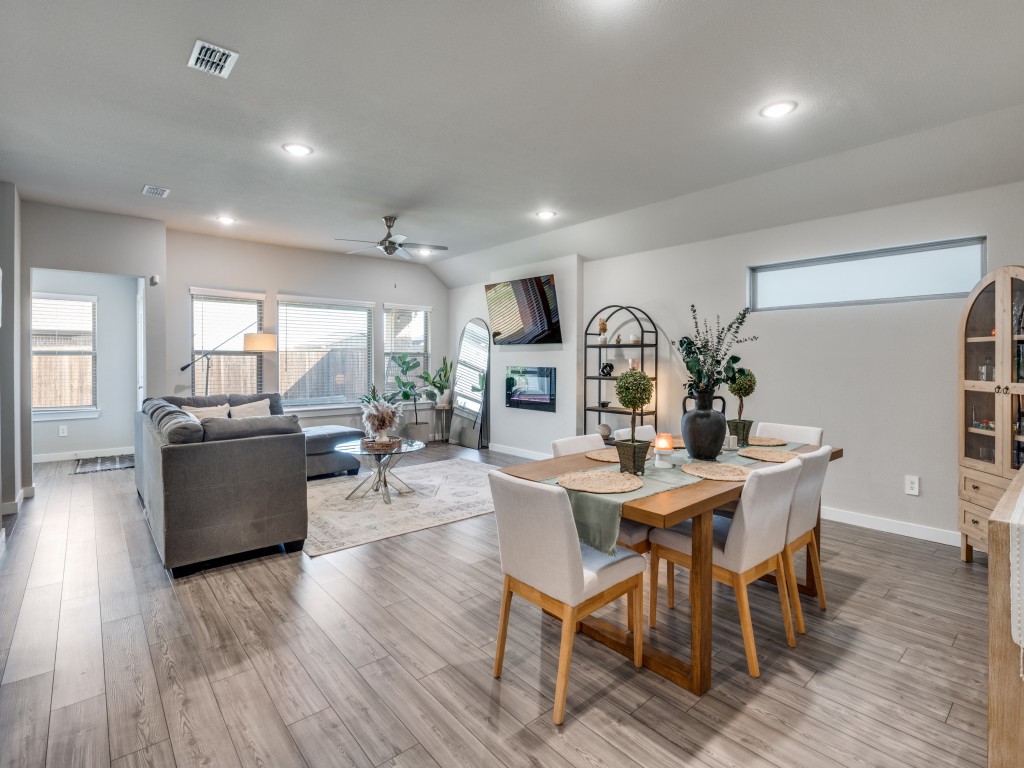 626 Congressional Avenue Red Oak TX 75154
