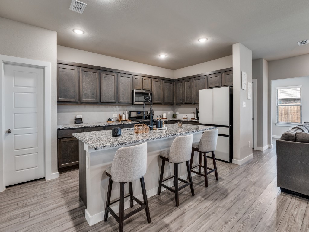 626 Congressional Avenue Red Oak TX 75154