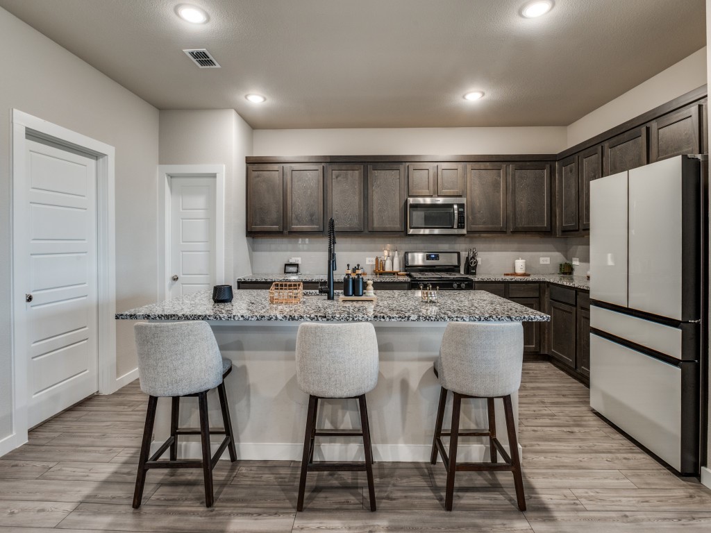 626 Congressional Avenue Red Oak TX 75154