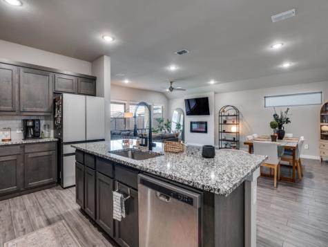 626 Congressional Avenue Red Oak TX 75154