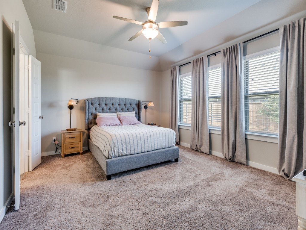 626 Congressional Avenue Red Oak TX 75154