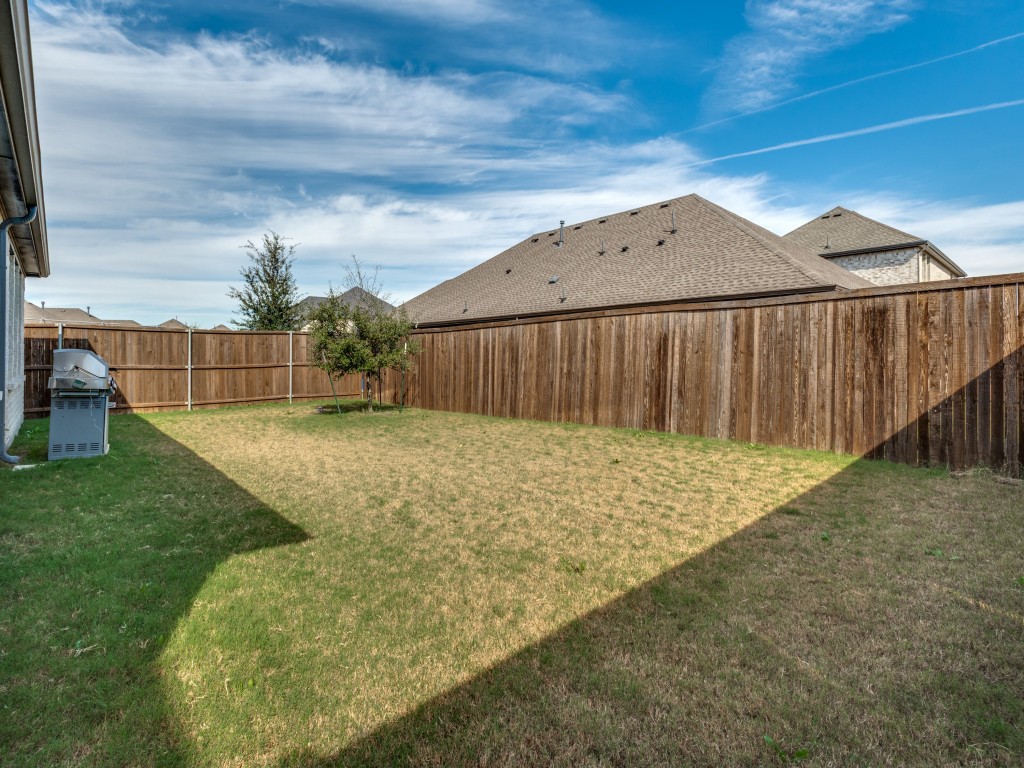 626 Congressional Avenue Red Oak TX 75154