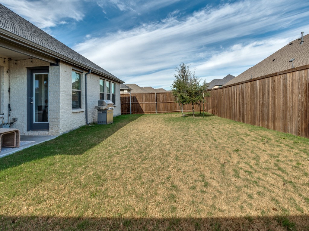 626 Congressional Avenue Red Oak TX 75154