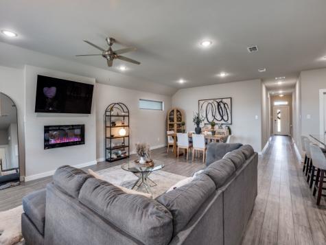 626 Congressional Avenue Red Oak TX 75154