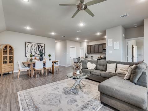 626 Congressional Avenue Red Oak TX 75154