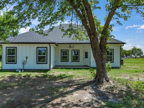 1569 Well Service Road Bowie TX 76230