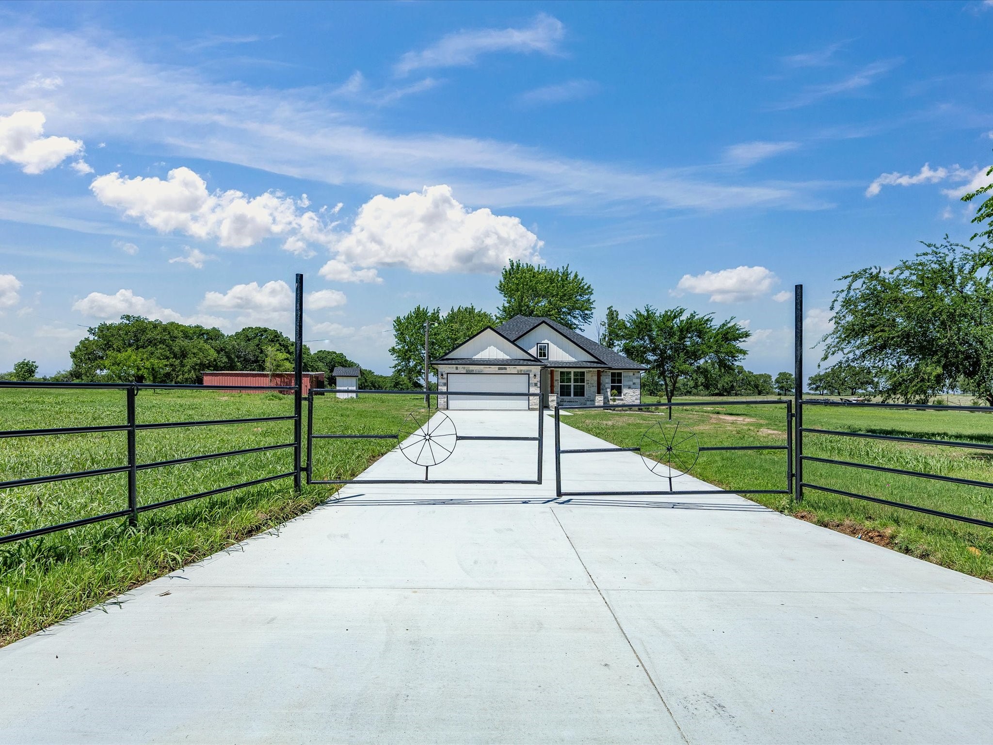 1569 Well Service Road Bowie TX 76230