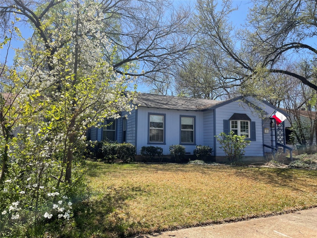 1208 Britt Drive Arlington TX 76013