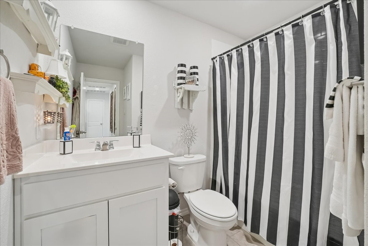 136 Greengate Drive Boyd TX 76023