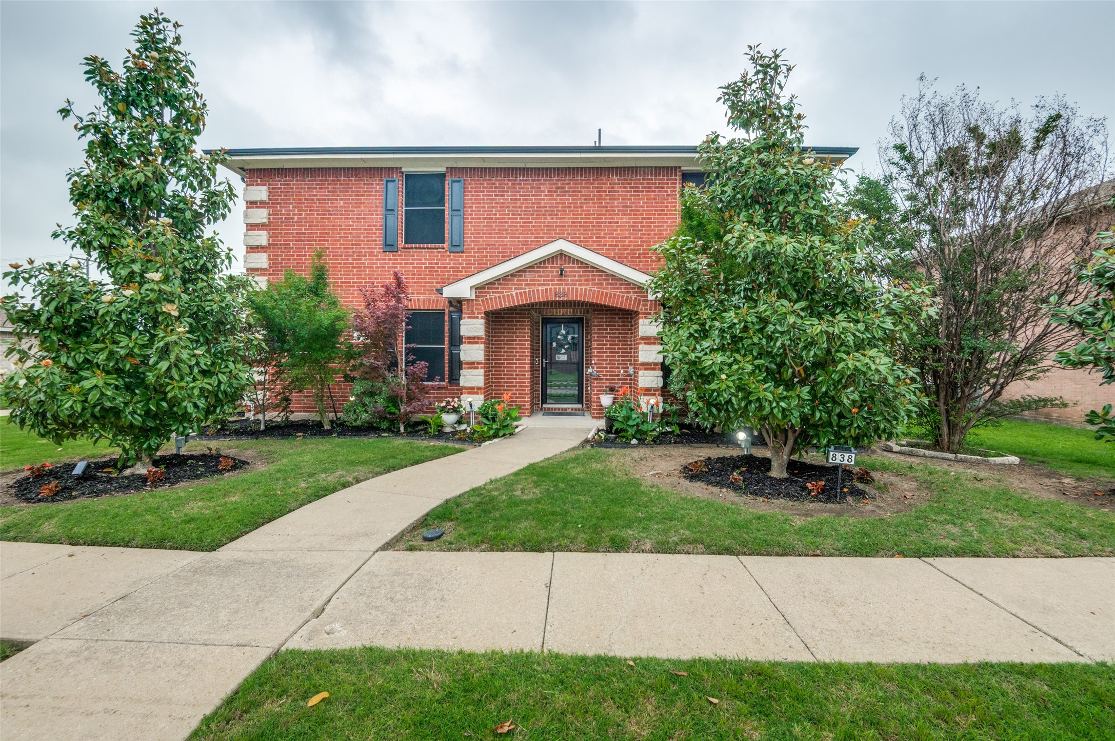 838 Smokey Oak Street Lancaster TX 75146