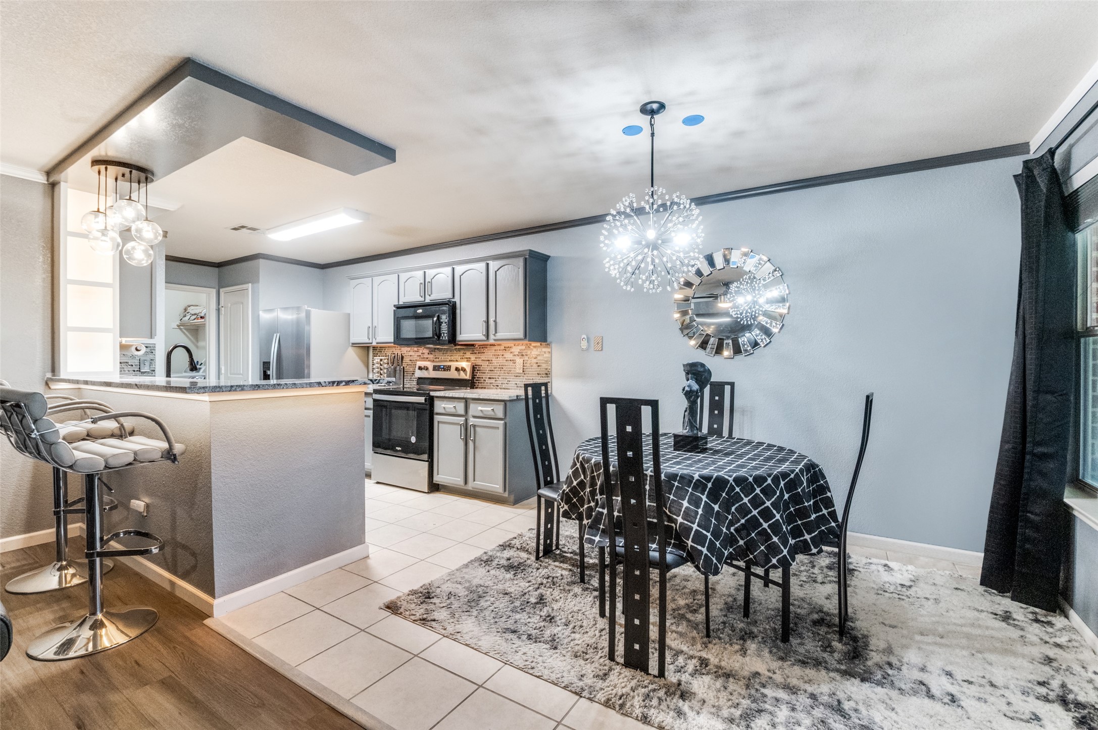 838 Smokey Oak Street Lancaster TX 75146