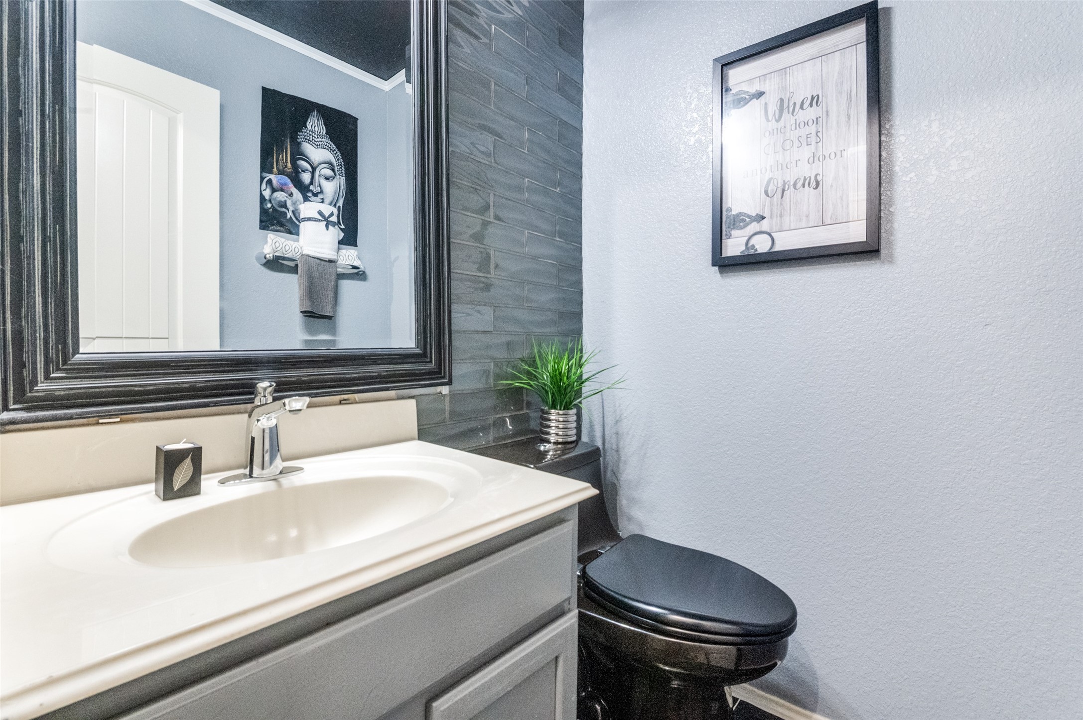 838 Smokey Oak Street Lancaster TX 75146