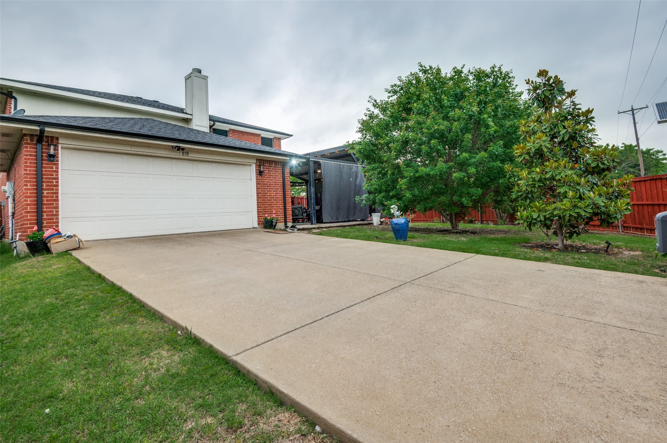 838 Smokey Oak Street Lancaster TX 75146