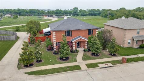 838 Smokey Oak Street Lancaster TX 75146