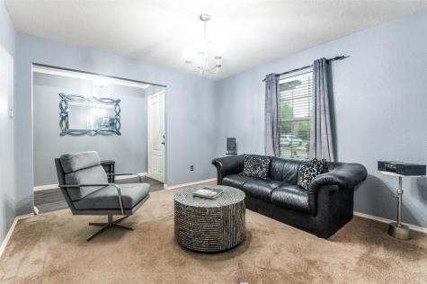 838 Smokey Oak Street Lancaster TX 75146
