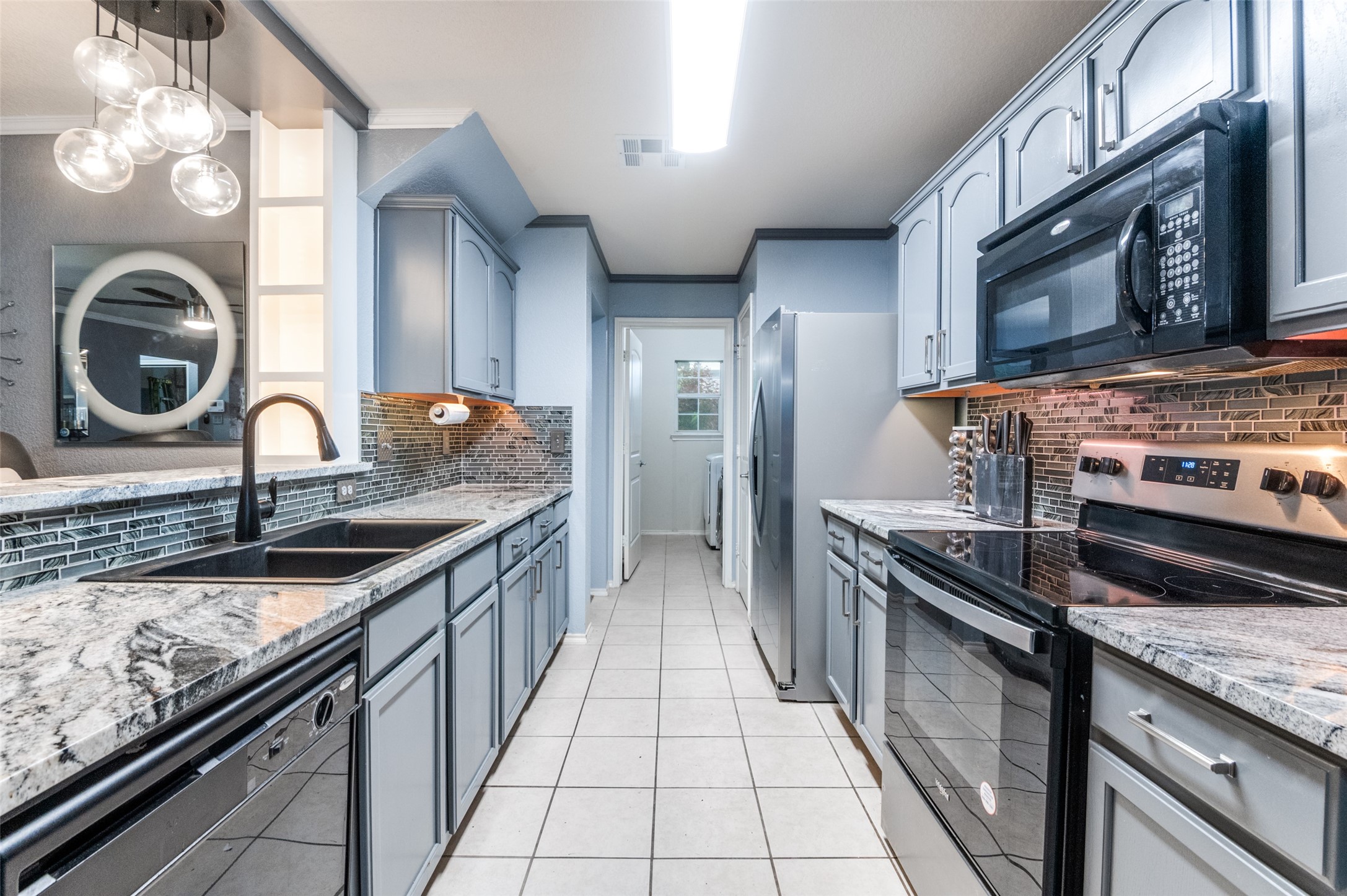 838 Smokey Oak Street Lancaster TX 75146