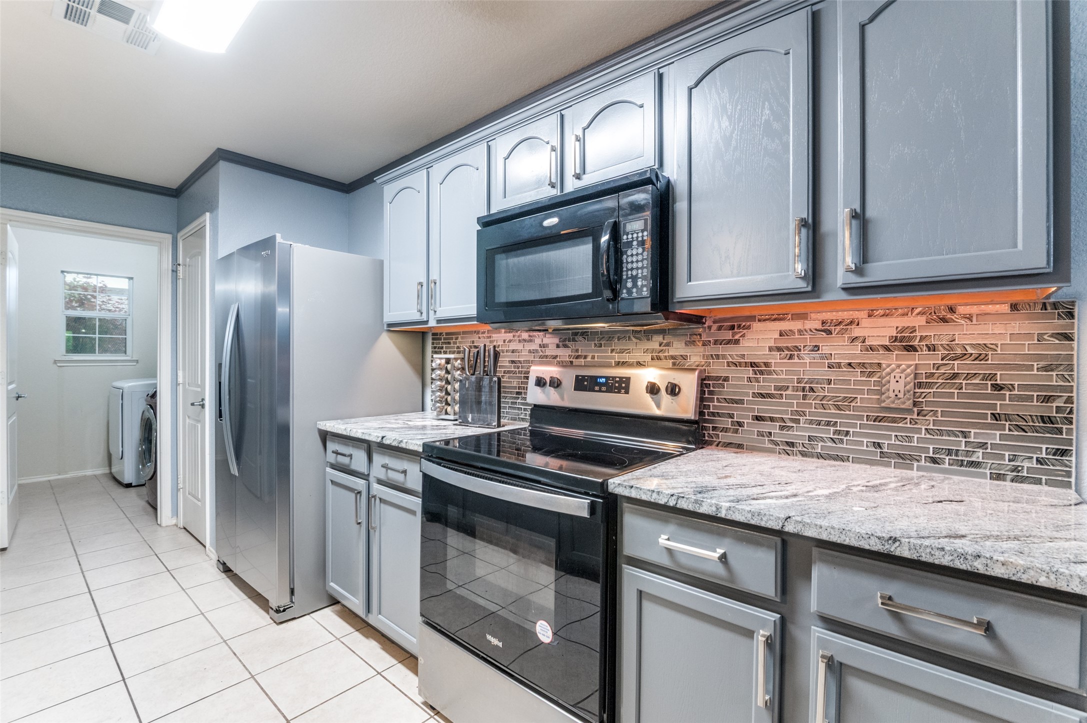 838 Smokey Oak Street Lancaster TX 75146