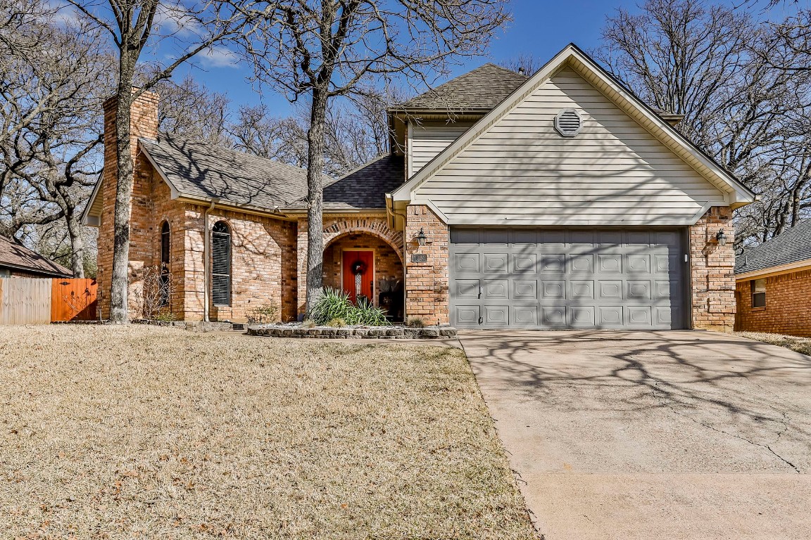 1032 W Winding Creek Drive Grapevine TX 76051