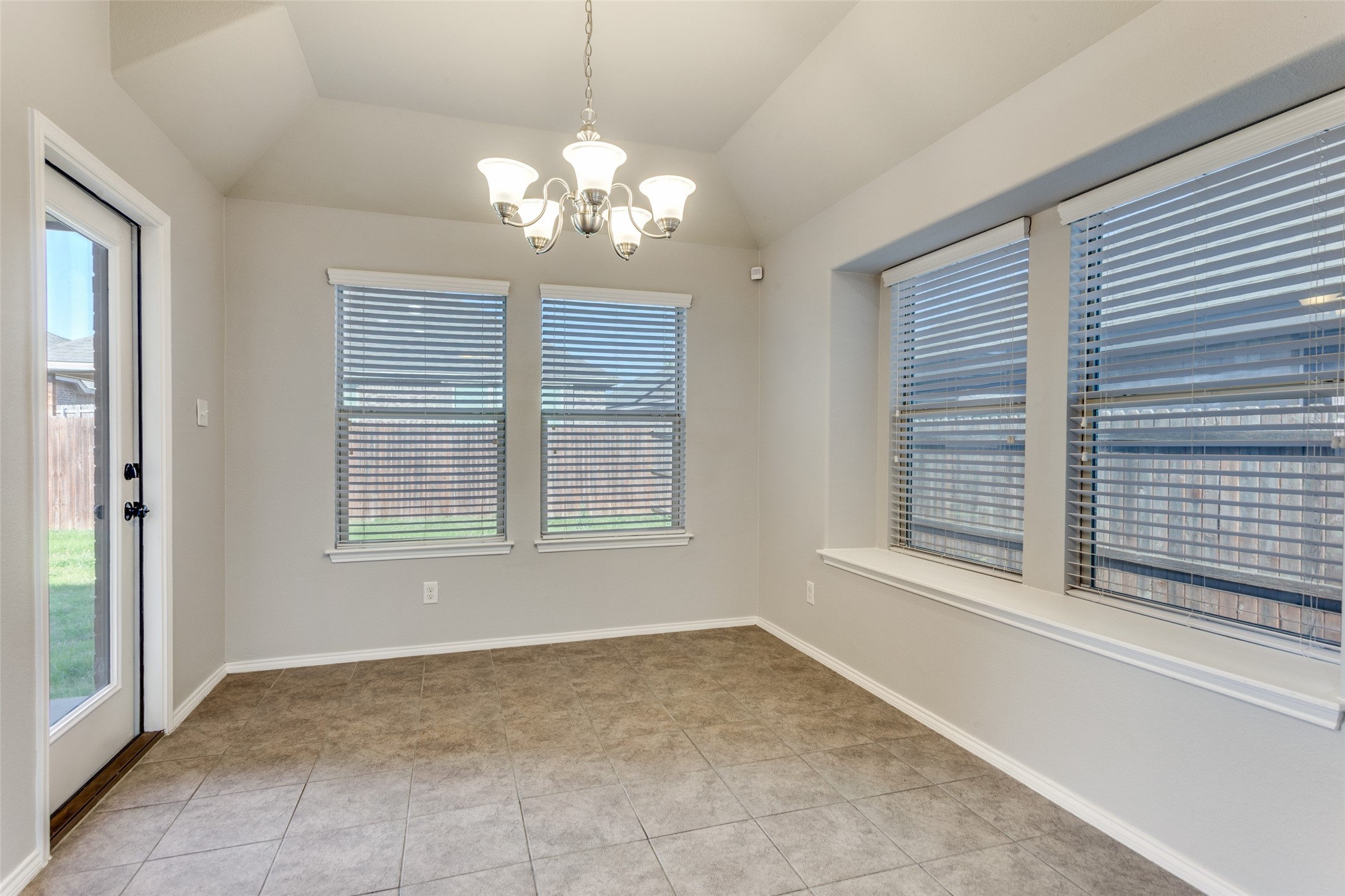 11900 Bexley Drive Burleson TX 76028