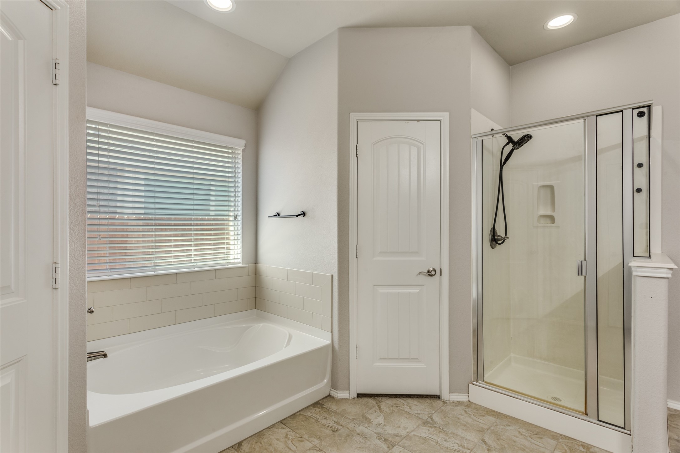 11900 Bexley Drive Burleson TX 76028
