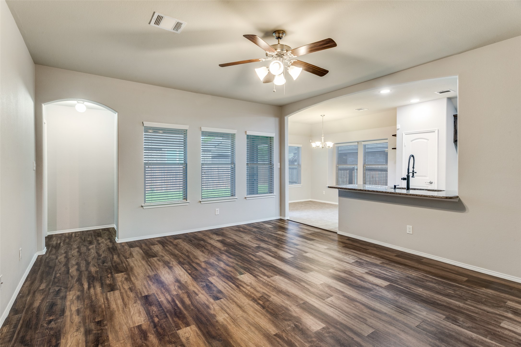 11900 Bexley Drive Burleson TX 76028