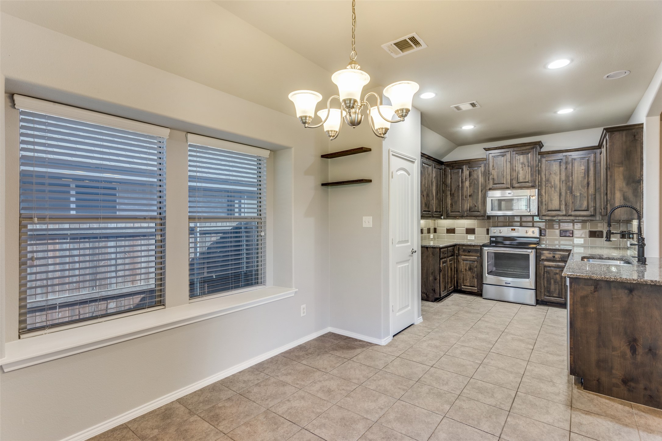 11900 Bexley Drive Burleson TX 76028
