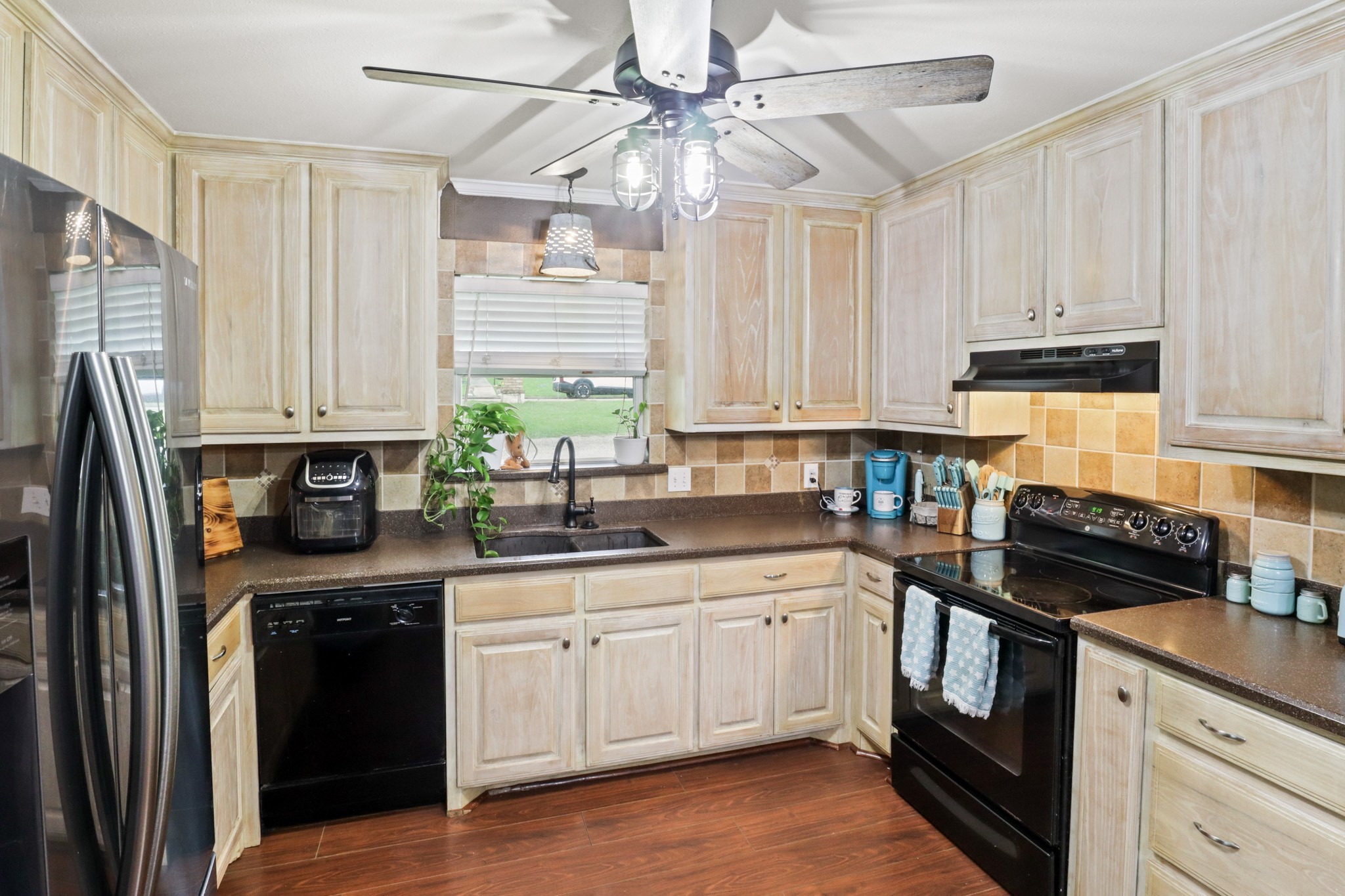 1301 Woodland Drive Canton TX 75103