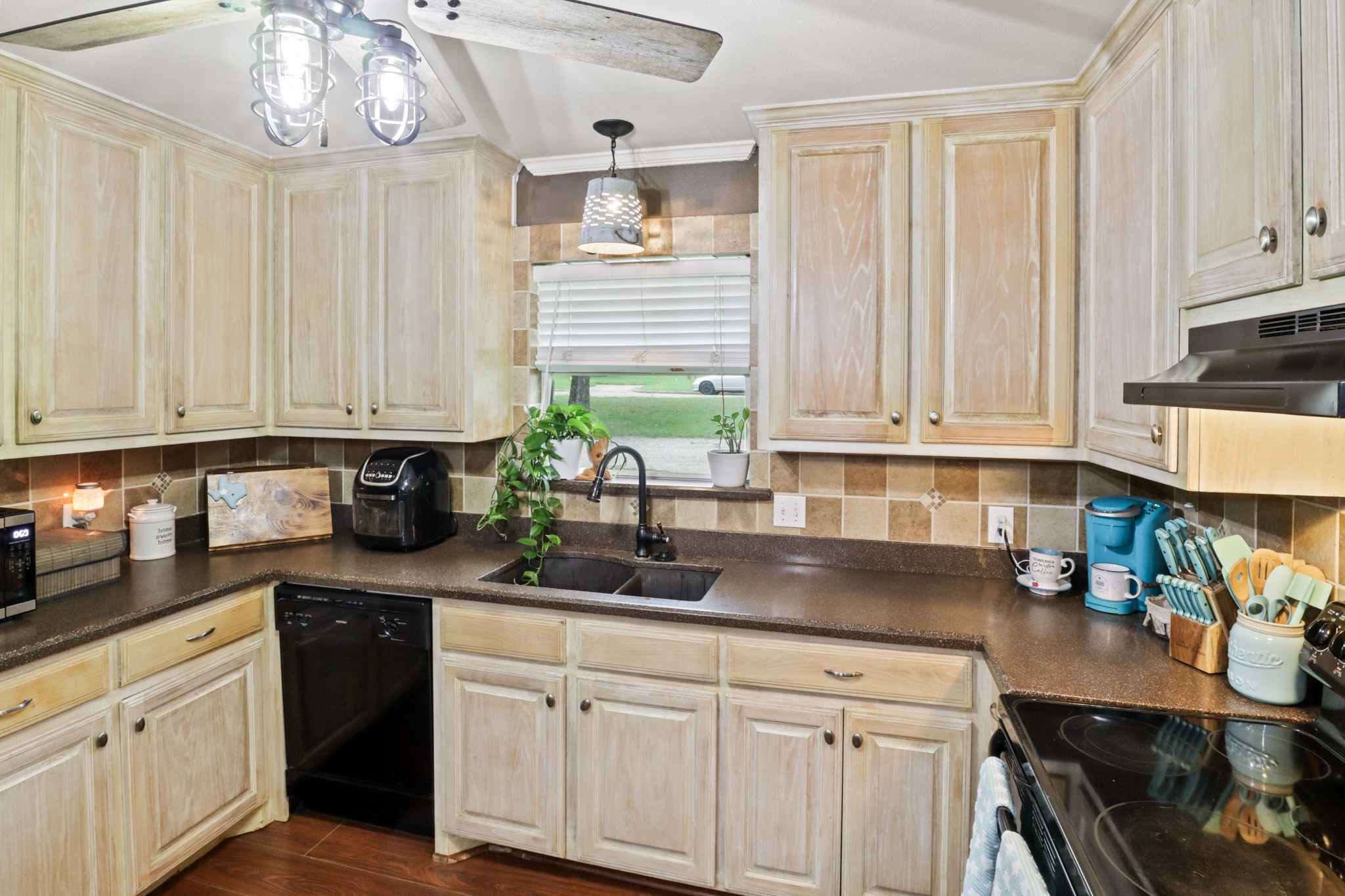 1301 Woodland Drive Canton TX 75103