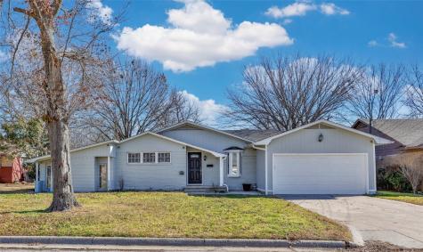 1106 Elmwood Street Gainesville TX 76240