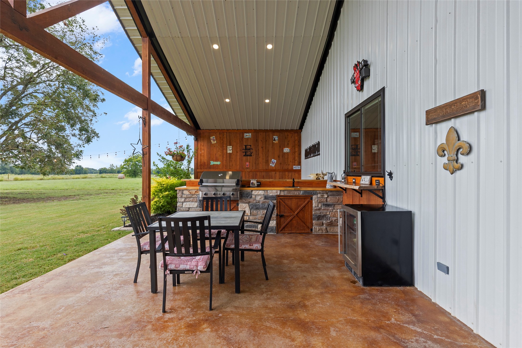 1498 County Road 24800 Brookston TX 75421