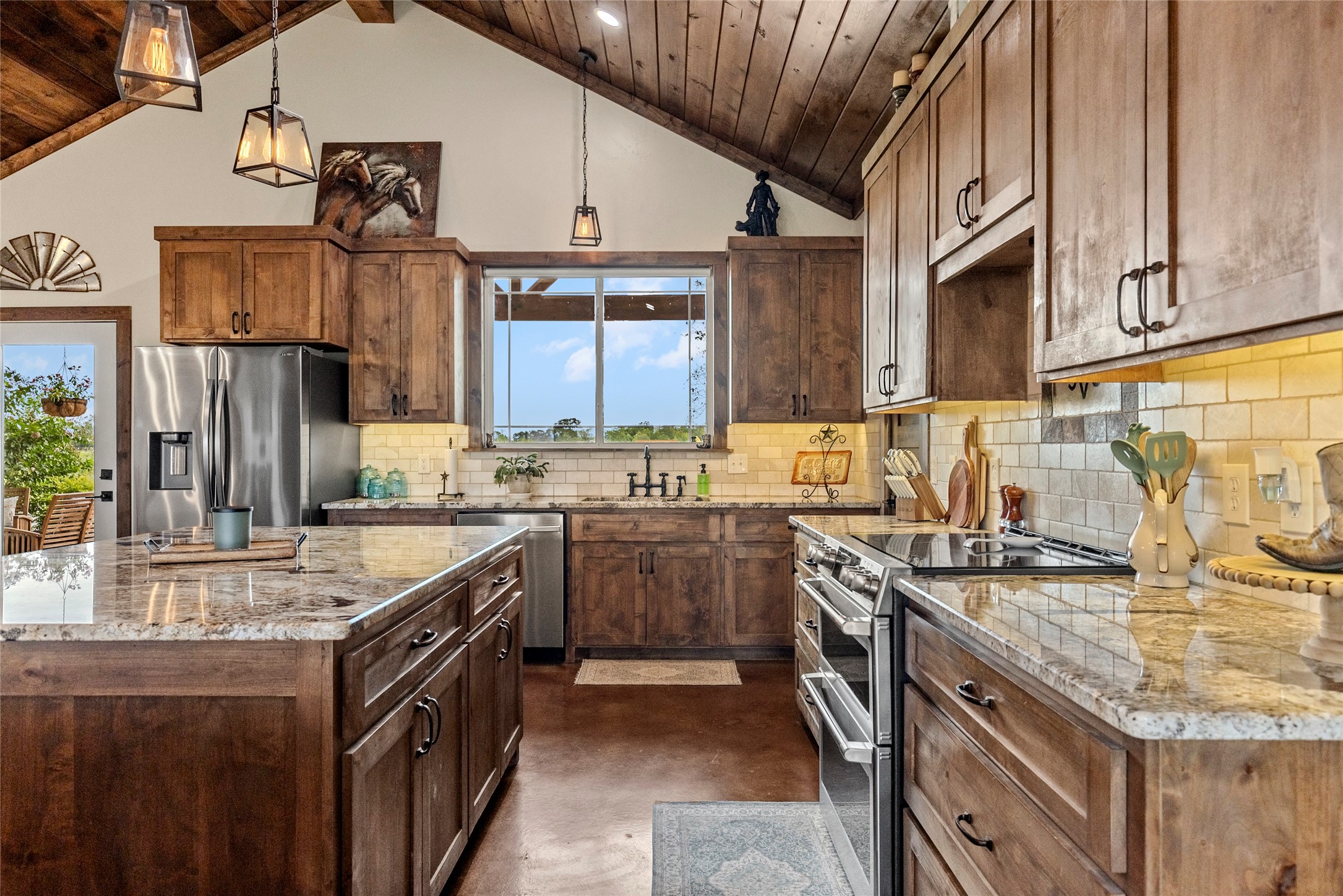 1498 County Road 24800 Brookston TX 75421