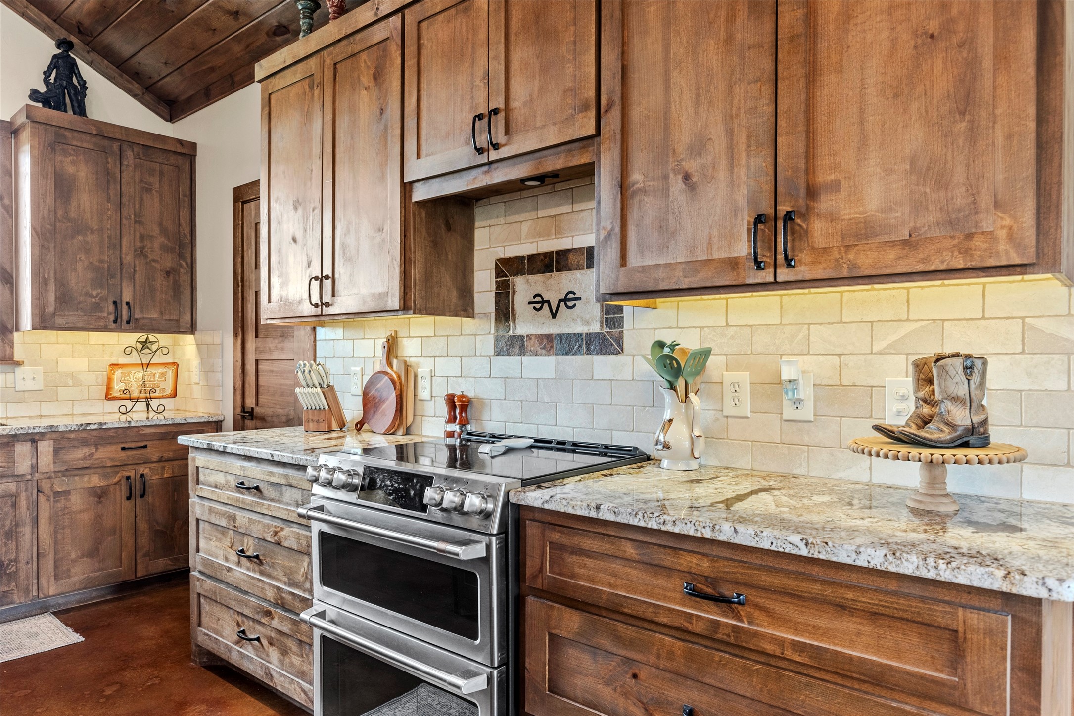 1498 County Road 24800 Brookston TX 75421