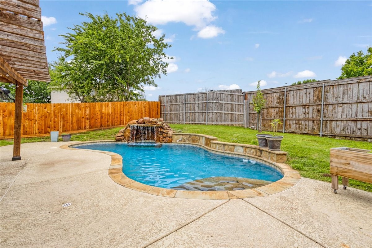 1205 Post Oak Trail Anna TX 75409