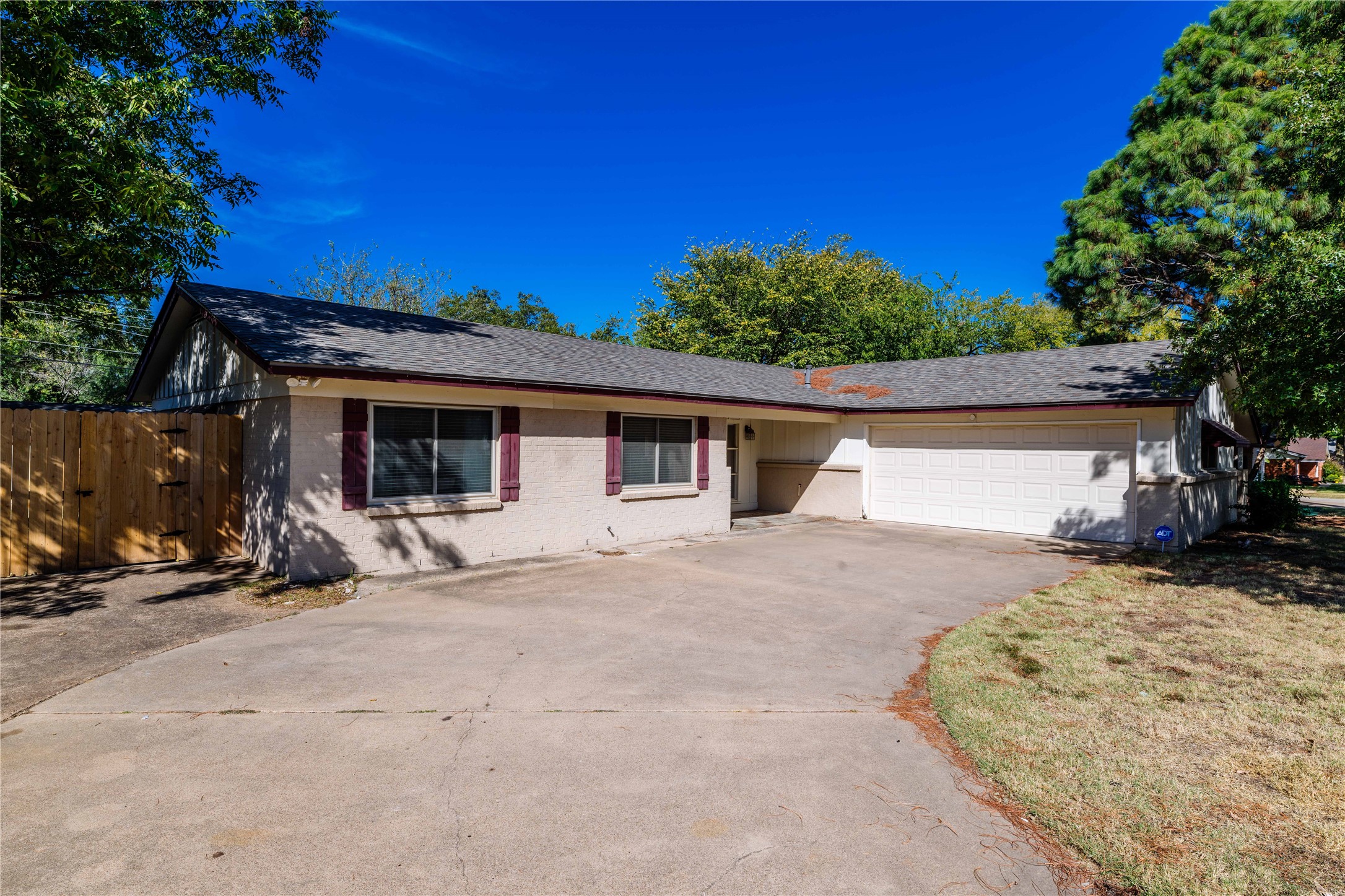 1329 Hurstview Drive Hurst TX 76053