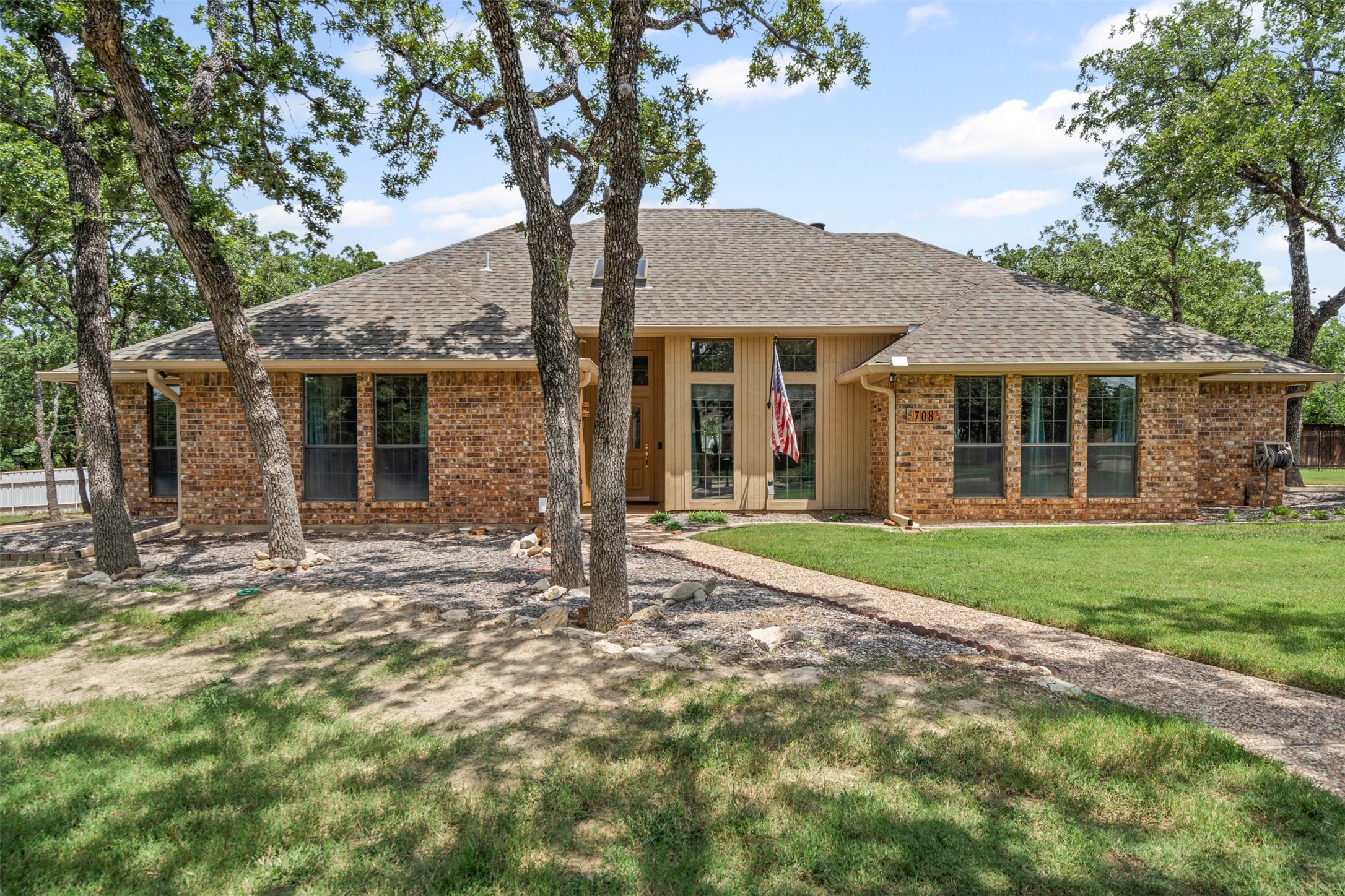 708 Shady Creek Drive Kennedale TX 76060