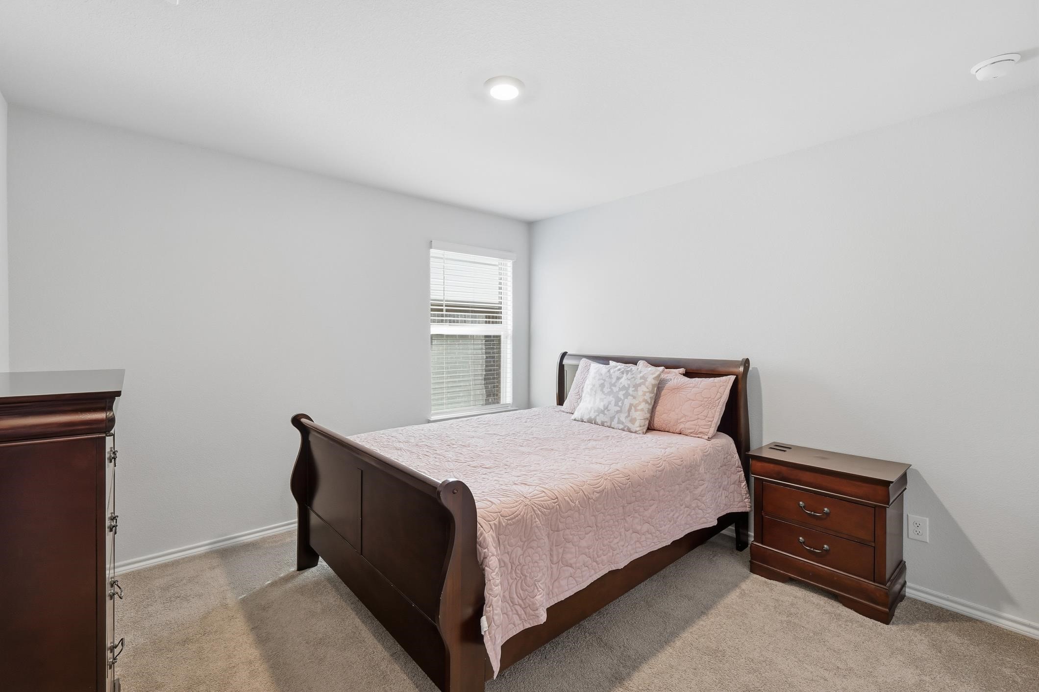 633 Whitecomb Fort Worth TX 76247