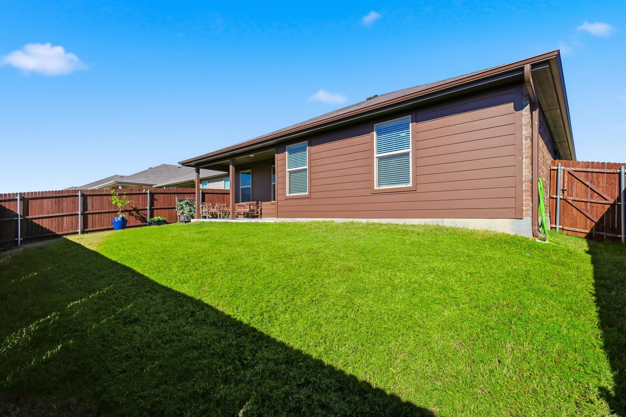 633 Whitecomb Fort Worth TX 76247