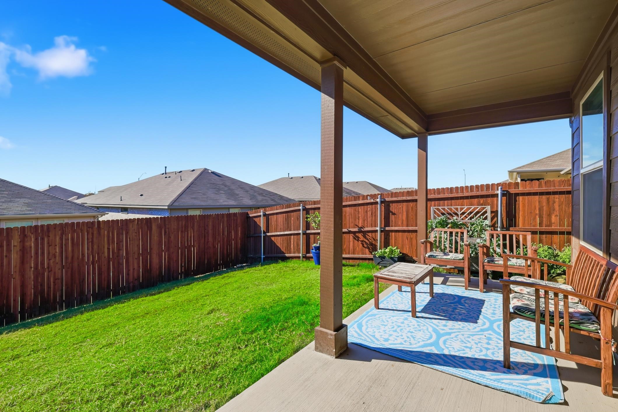 633 Whitecomb Fort Worth TX 76247