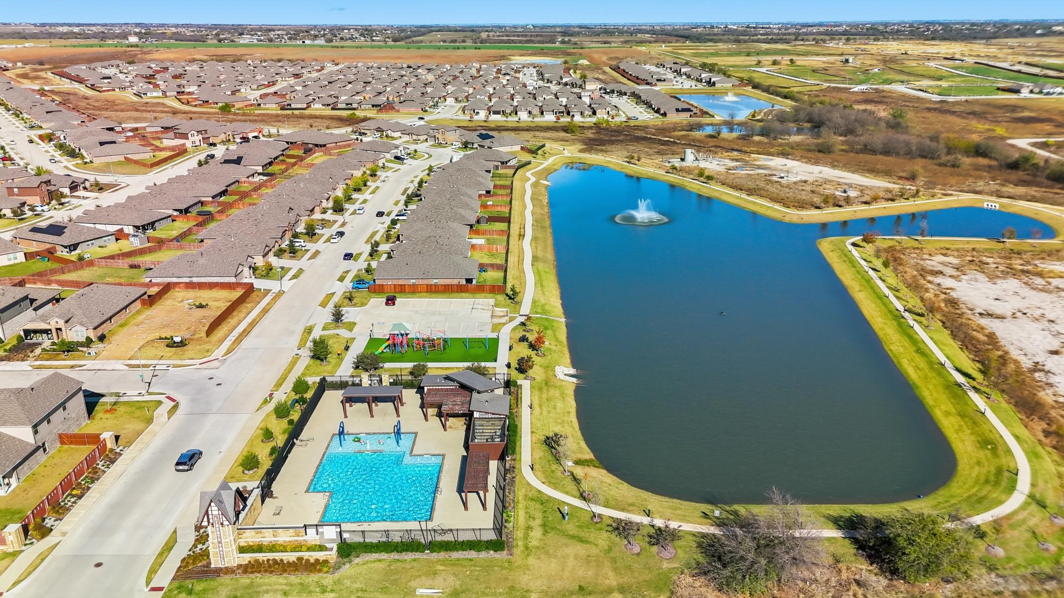 633 Whitecomb Fort Worth TX 76247