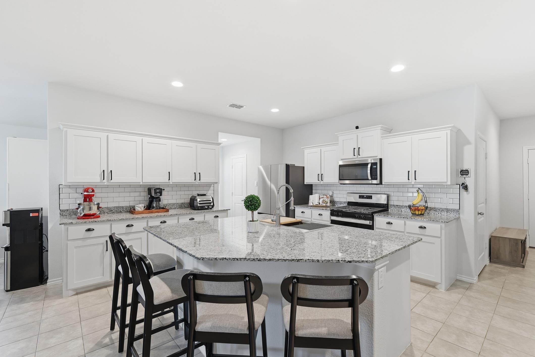 633 Whitecomb Fort Worth TX 76247