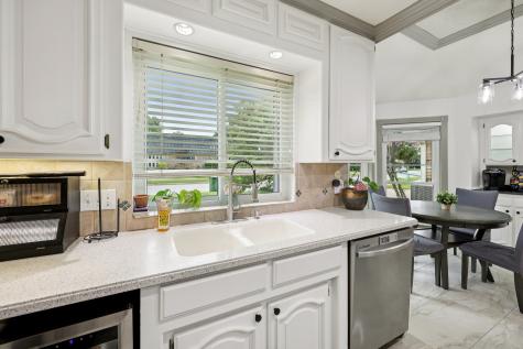 3710 Falcon Lake Drive Arlington TX 76016