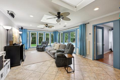 3710 Falcon Lake Drive Arlington TX 76016