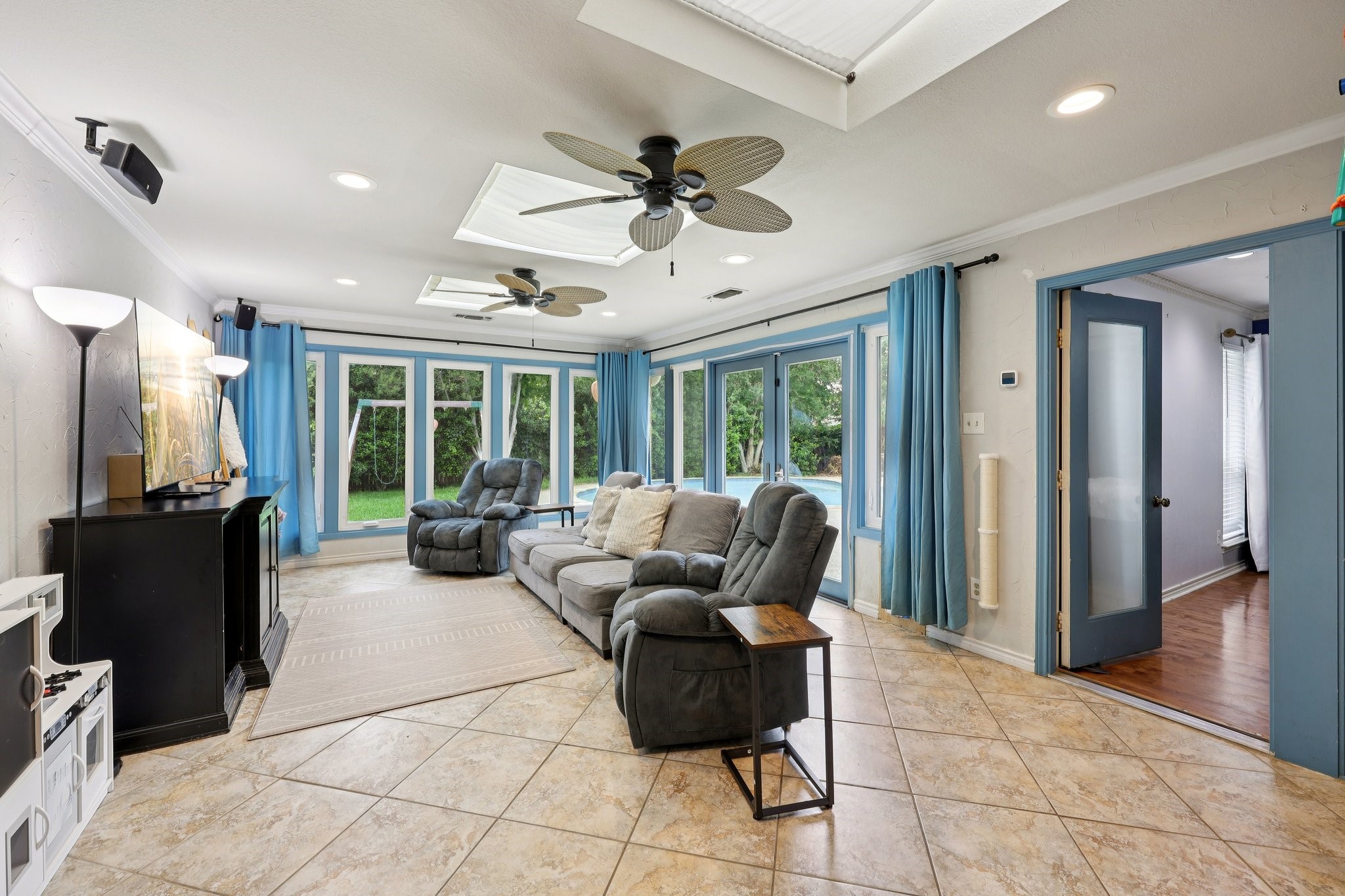 3710 Falcon Lake Drive Arlington TX 76016